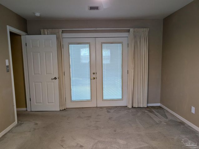 4135 Lynn Ora Dr, Pensacola, FL 32504