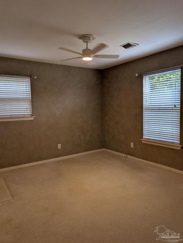 4135 Lynn Ora Dr, Pensacola, FL 32504