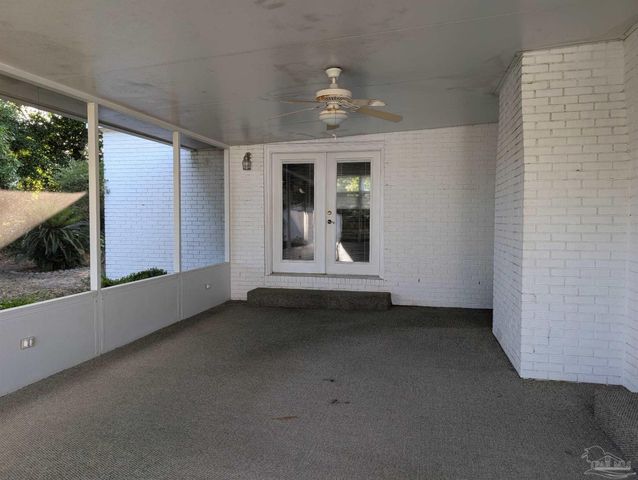 4135 Lynn Ora Dr, Pensacola, FL 32504