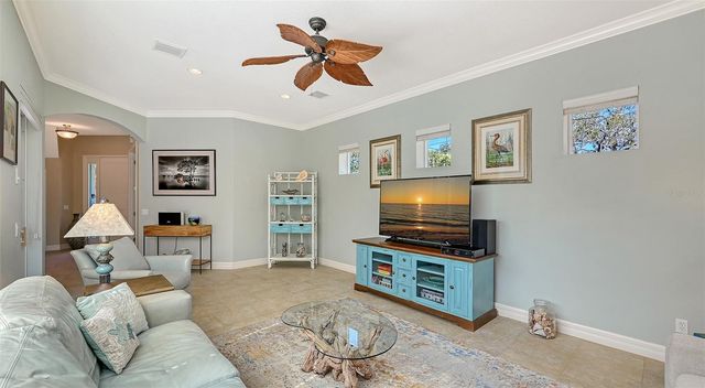 5201 AVENIDA DEL MARE, Sarasota, FL 34242