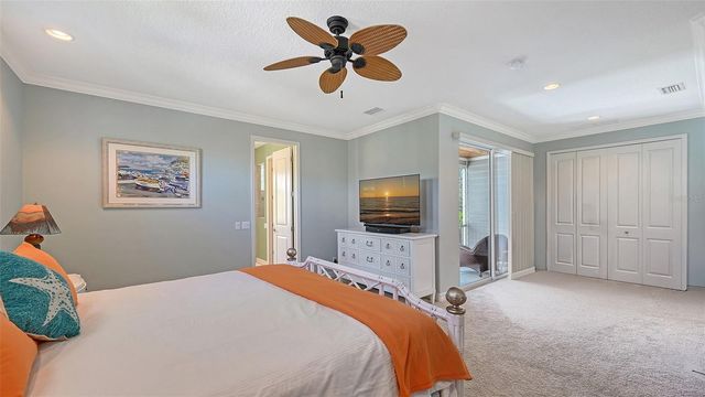 5201 AVENIDA DEL MARE, Sarasota, FL 34242