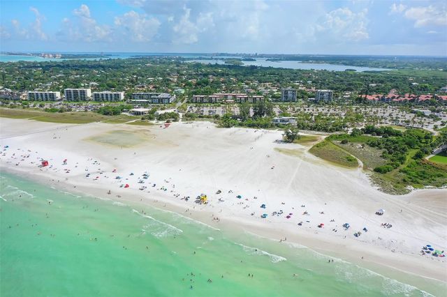 5201 AVENIDA DEL MARE, Sarasota, FL 34242
