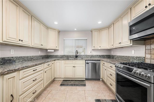 10211 Aqueduct Drive, Cypress, CA 90630