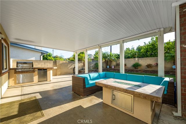 10211 Aqueduct Drive, Cypress, CA 90630