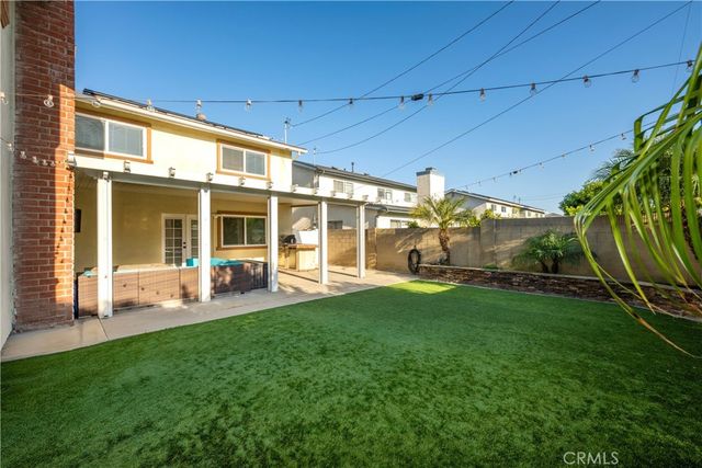 10211 Aqueduct Drive, Cypress, CA 90630
