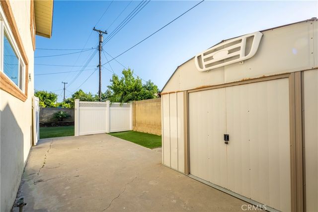 10211 Aqueduct Drive, Cypress, CA 90630