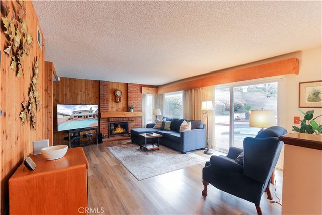 25521 Creek Drive, Laguna Hills, CA 92653