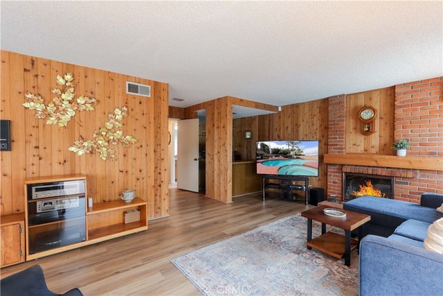 25521 Creek Drive, Laguna Hills, CA 92653