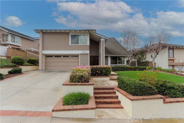 25521 Creek Drive, Laguna Hills, CA 92653