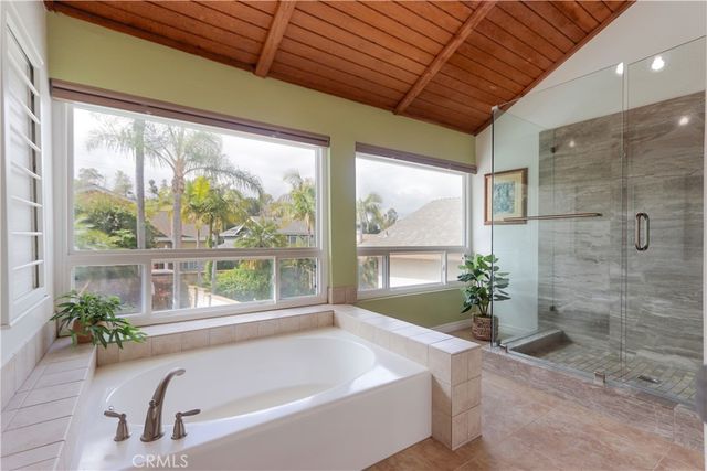 25521 Creek Drive, Laguna Hills, CA 92653