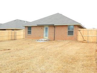 206 Saint Charles Way, Midwest City, OK 73130