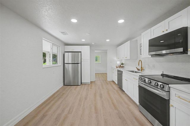 7203 URSULA AVENUE, Brooksville, FL 34601