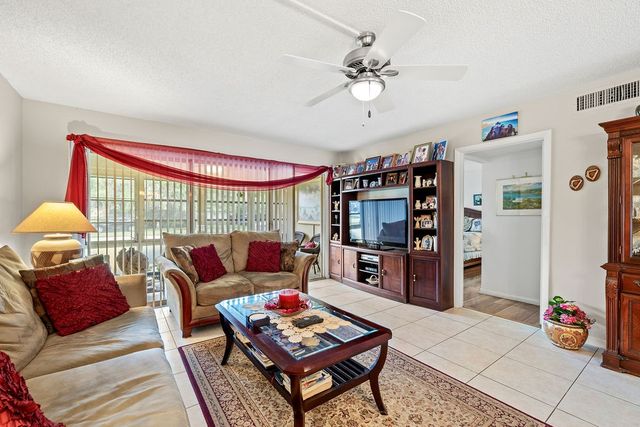 600 Royal Palm Boulevard 7A, Vero Beach, FL 32960