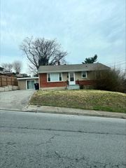 314 Frontier RD, Roanoke, VA 24012