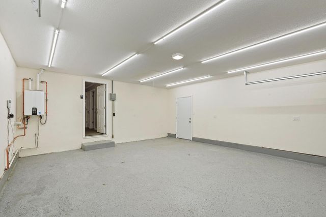 1207 S Crescent Ave, Lodi, CA 95240