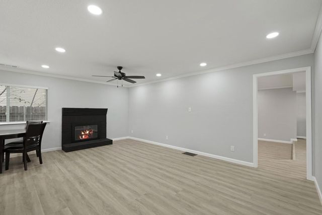 1207 S Crescent Ave, Lodi, CA 95240