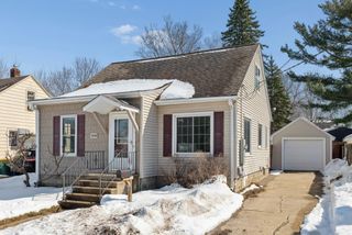 1040 5th Avenue SE, Rochester, MN 55904