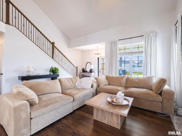 1225 BROWN Court, Washington, IL 61571