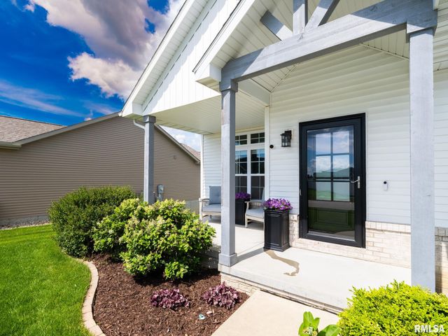 1225 BROWN Court, Washington, IL 61571