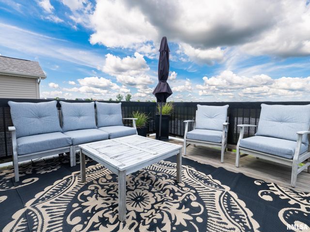 1225 BROWN Court, Washington, IL 61571