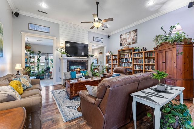 506 Roselawn Street, Siloam Springs, AR 72761