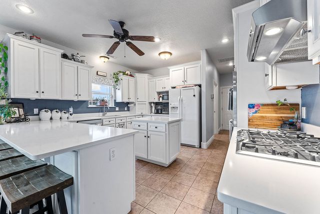 506 Roselawn Street, Siloam Springs, AR 72761