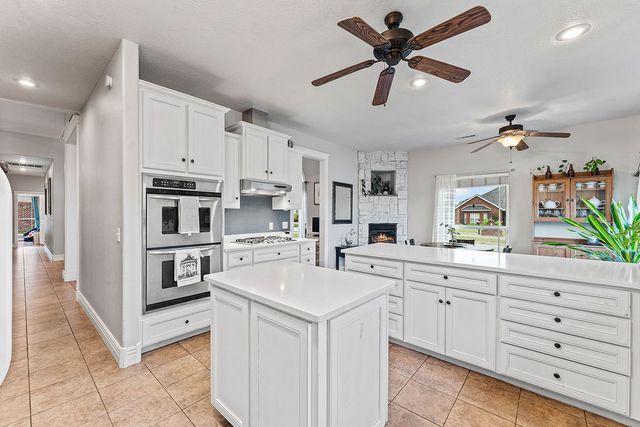 506 Roselawn Street, Siloam Springs, AR 72761