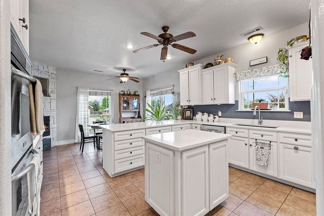 506 Roselawn Street, Siloam Springs, AR 72761