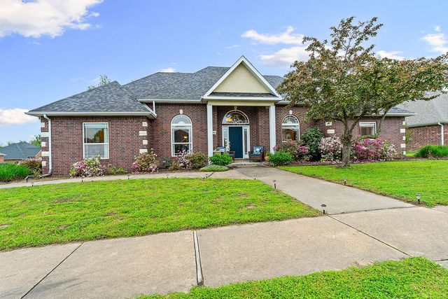 506 Roselawn Street, Siloam Springs, AR 72761