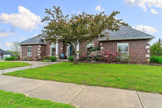 506 Roselawn Street, Siloam Springs, AR 72761