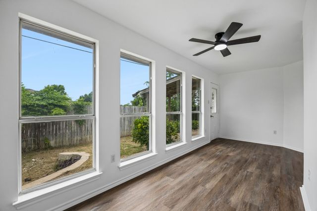 1031 Park Place Boulevard, Midlothian, TX 76065