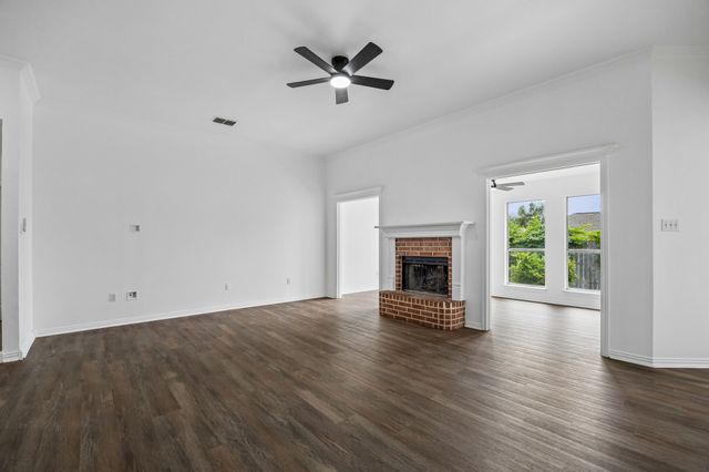 1031 Park Place Boulevard, Midlothian, TX 76065
