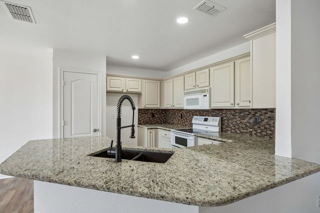 1031 Park Place Boulevard, Midlothian, TX 76065