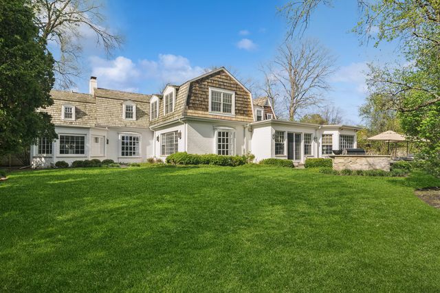 986 Brittany Road, Highland Park, IL 60035
