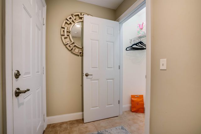 8 Sapling Lane, Sandown, NH 03873