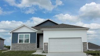 13601 Read Street, Omaha, NE 68142