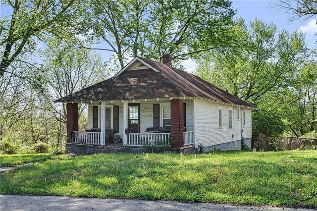 8733 E Saint John Avenue, Independence, MO 64053