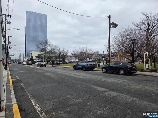 1585 Palisade Avenue, Fort Lee, NJ 07024