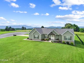 110 Clubhouse Lane, Greeneville, TN 37743