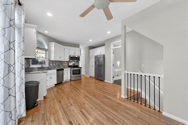 1008 SW Pacific Drive, Lee's Summit, MO 64081