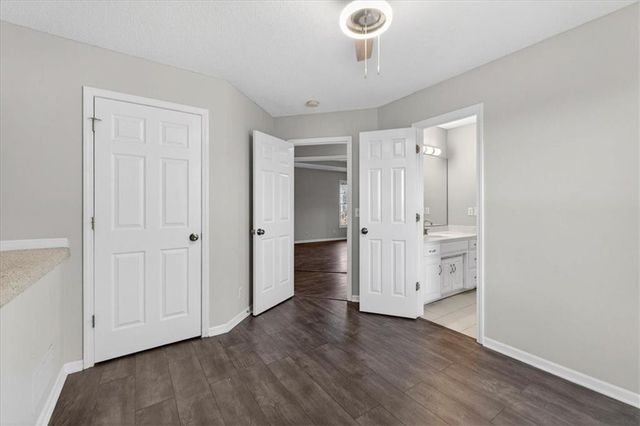 1008 SW Pacific Drive, Lee's Summit, MO 64081