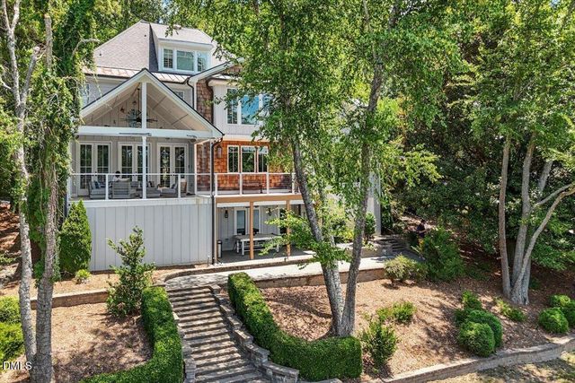150 Lochwood W Drive, Cary, NC 27518