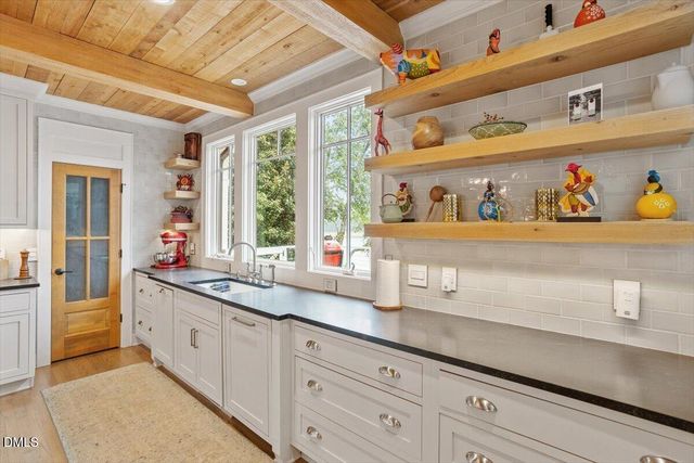 150 Lochwood W Drive, Cary, NC 27518