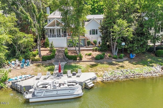 150 Lochwood W Drive, Cary, NC 27518