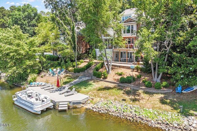150 Lochwood W Drive, Cary, NC 27518
