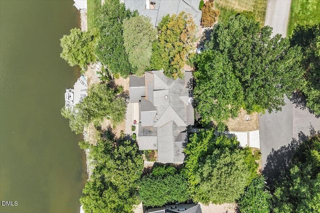 150 Lochwood W Drive, Cary, NC 27518