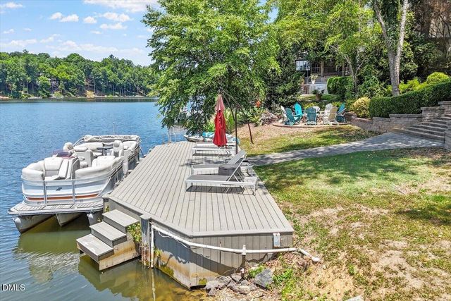 150 Lochwood W Drive, Cary, NC 27518
