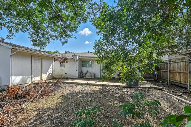2903 E Mitchell Street, Arlington, TX 76010