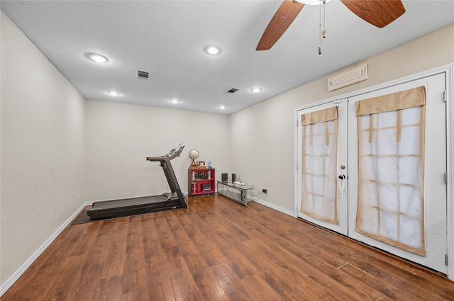 2903 E Mitchell Street, Arlington, TX 76010