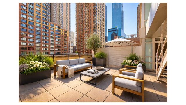 426 W 58TH Street PH2, New York City, NY 10019